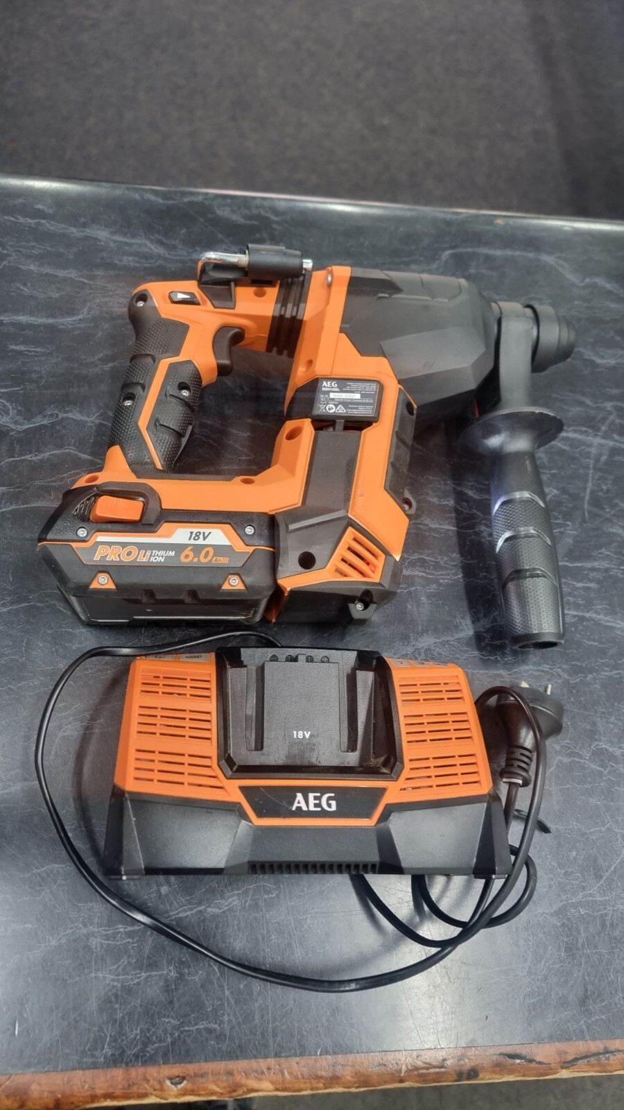 AEG BBH18BL-0 18V Brushless Rotary Hammer Drill Skin Only (New Never Used)