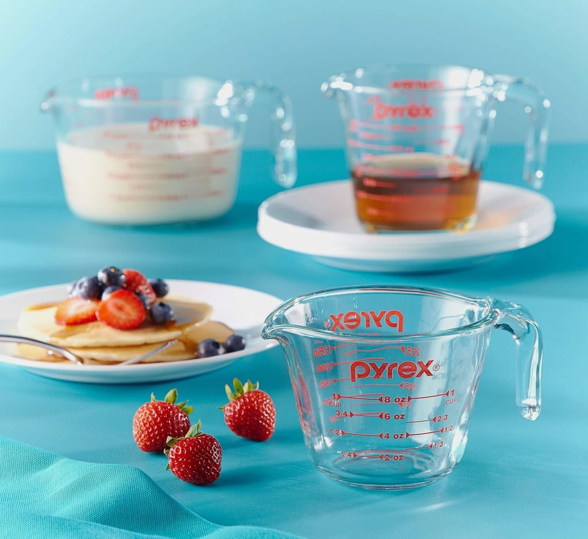 Pyrex 3 Piece Glass Measuring Jug Set
