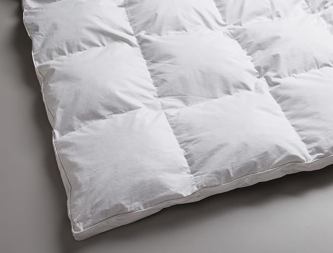 Logan & Mason 80/20 Goose Down and Feather Quilt | Super King