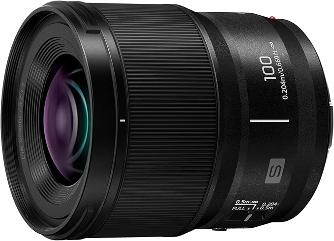 Panasonic Lumix S 100mm F2.8 Macro Lens